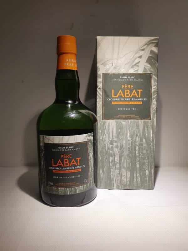 RHUM BLANC PERE LABAT CLOS PARCELLAIRE LES MANGLES 53° 70 cl