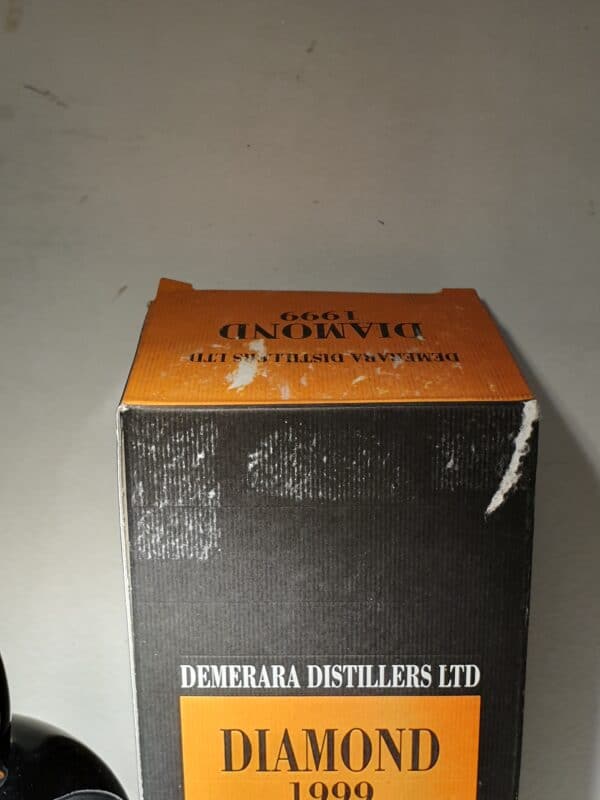 RHUM VIEUX DEMERARA DIAMOND SVW 70 cl 64.7°millésime 1999 – Image 4