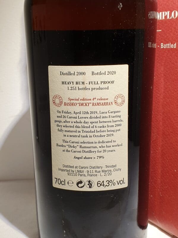 RHUM VIEUX CARONI EMPLOYEES BASDEO"DICKY"RAMSARRAN 70 CL 64.3° – Image 4