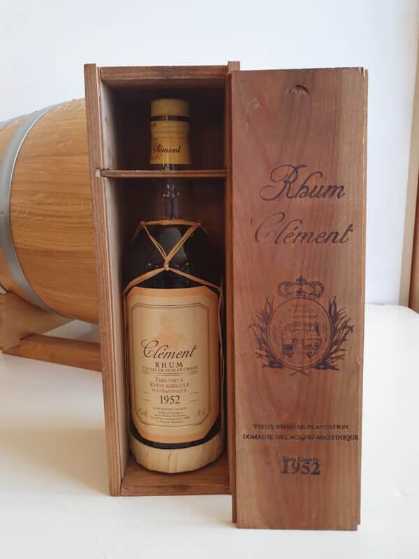 RHUM VIEUX CLEMENT 70 CL 44° MILLESIME 1952