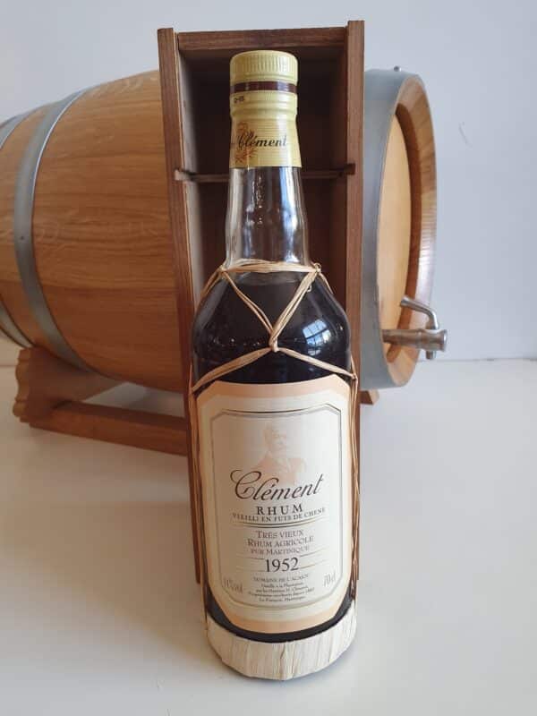 RHUM VIEUX CLEMENT 70 CL 44° MILLESIME 1952 – Image 3
