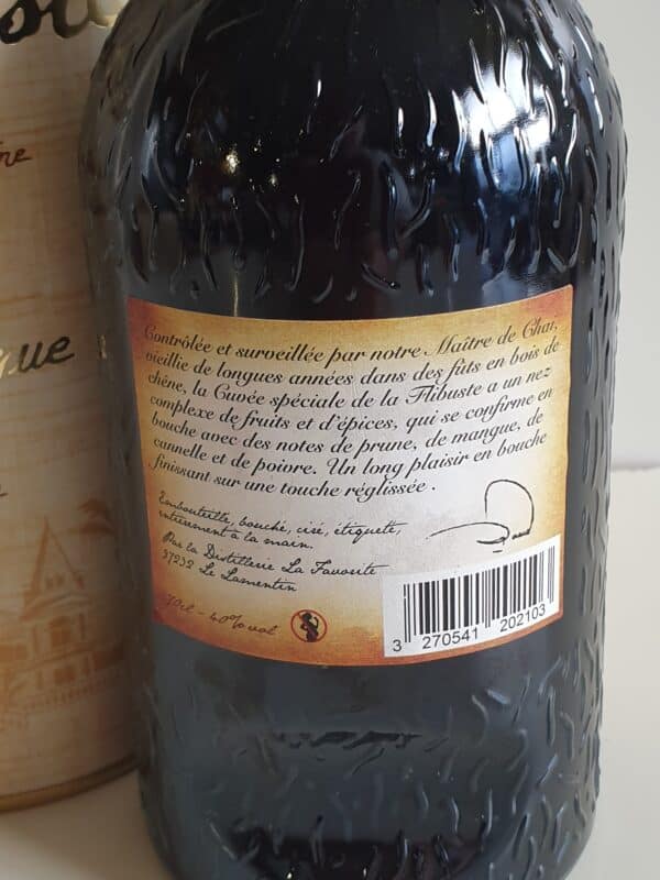 RHUM VIEUX LA FAVORITE 70 CL 40° LA FLIBUSTE MILLESIME 1988 – Image 2