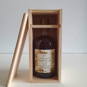 RHUM VIEUX CHANTAL COMTE 70 CL 62° LA TOUR DE L'OR MILLESIME 2010