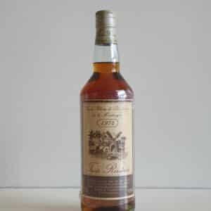 RHUM VIEUX TROIS RIVIERES 70 CL 45° MILLESIME 1974