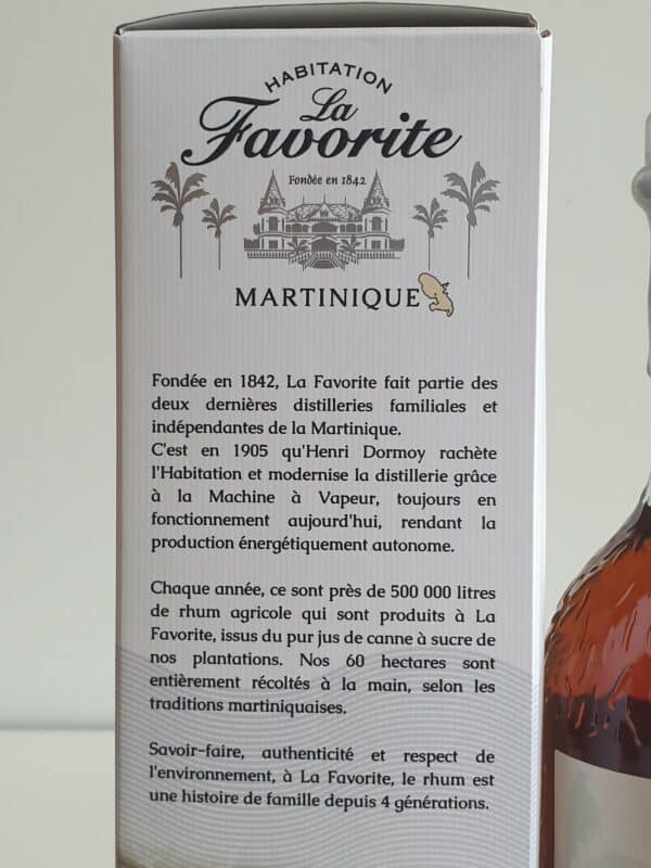 RHUM VIEUX LA FAVORITE 70 CL 49.3° MILLESIME 2012 – Image 3