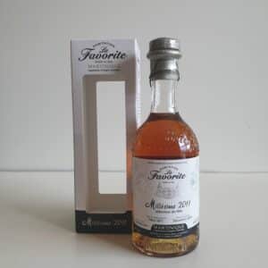 RHUM VIEUX LA FAVORITE 70 CL 49.7° MILLESIME 2011