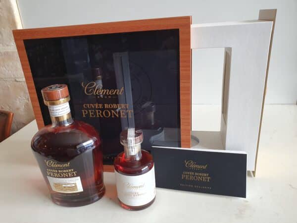 RHUM VIEUX CLEMENT 70 CL 44° CUVEE ROBERT PERONET – Image 4