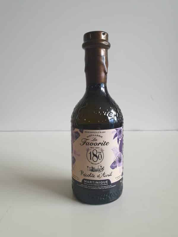 RHUM BLANC LA FAVORITE 70 CL 56° 180 EME RECOLTE " RECOLTE D'AVRIL"