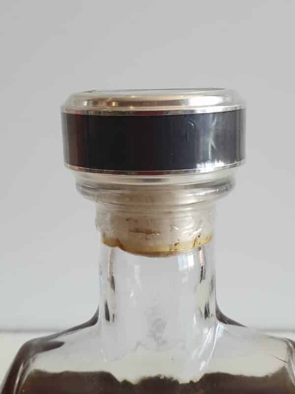 RHUM VIEUX PERE LABAT 70 CL MILLESIME 1997 – Image 3