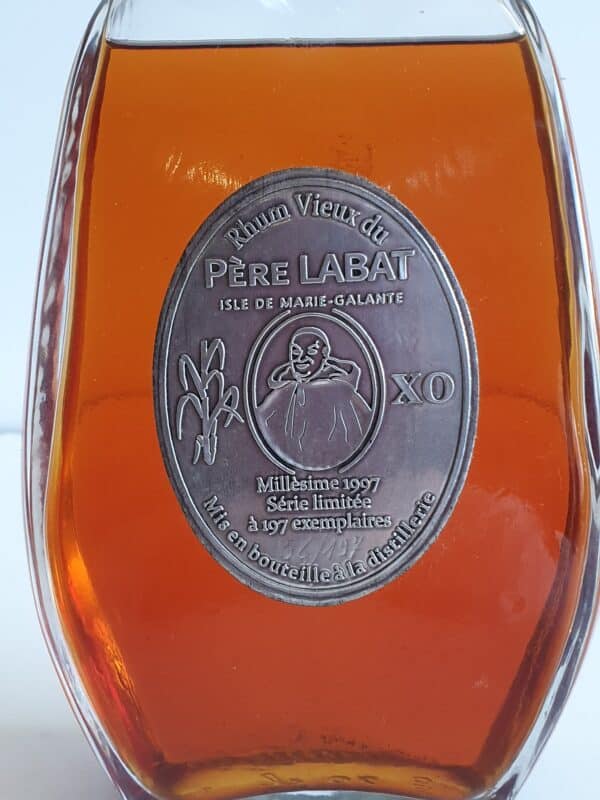 RHUM VIEUX PERE LABAT 70 CL MILLESIME 1997 – Image 2