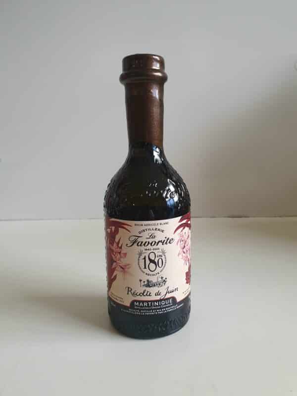 RHUM BLANC LA FAVORITE 70 CL 56° 180 EME RECOLTE " RECOLTE DE JUIN "