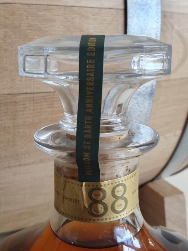 RHUM VIEUX NEISSON 70 CL 46°CUVEE ANNIVERSAIRE 88 ANS ST BARTH MILLESIME 2015 – Image 3