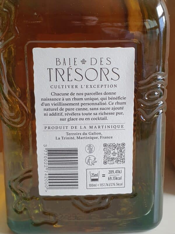 RHUM AMBRE BAIE DES TRESORS 70 CL 49.8° FLEURS DU VENT – Image 4