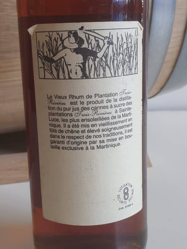 RHUM VIEUX TROIS RIVIERES 70 CL 45° MILLESIME 1969 – Image 3