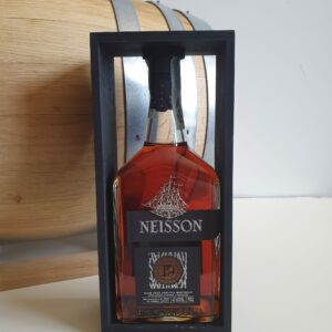 RHUM VIEUX NEISSON 70 CL 47.6 MILLESIME 2000/2001 19 ANS BATCH 1