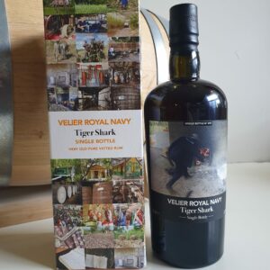 RHUM VIEUX VELIER ROYAL NAVY 70 CL 57.18° TIGER SHARK N°99 BOUTEILLE UNIQUE