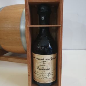 RHUM VIEUX LA FAVORITE 70 CL 42.5° FLIBUSTE MILLESIME 1991 " CUVEE DES CAVISTES "