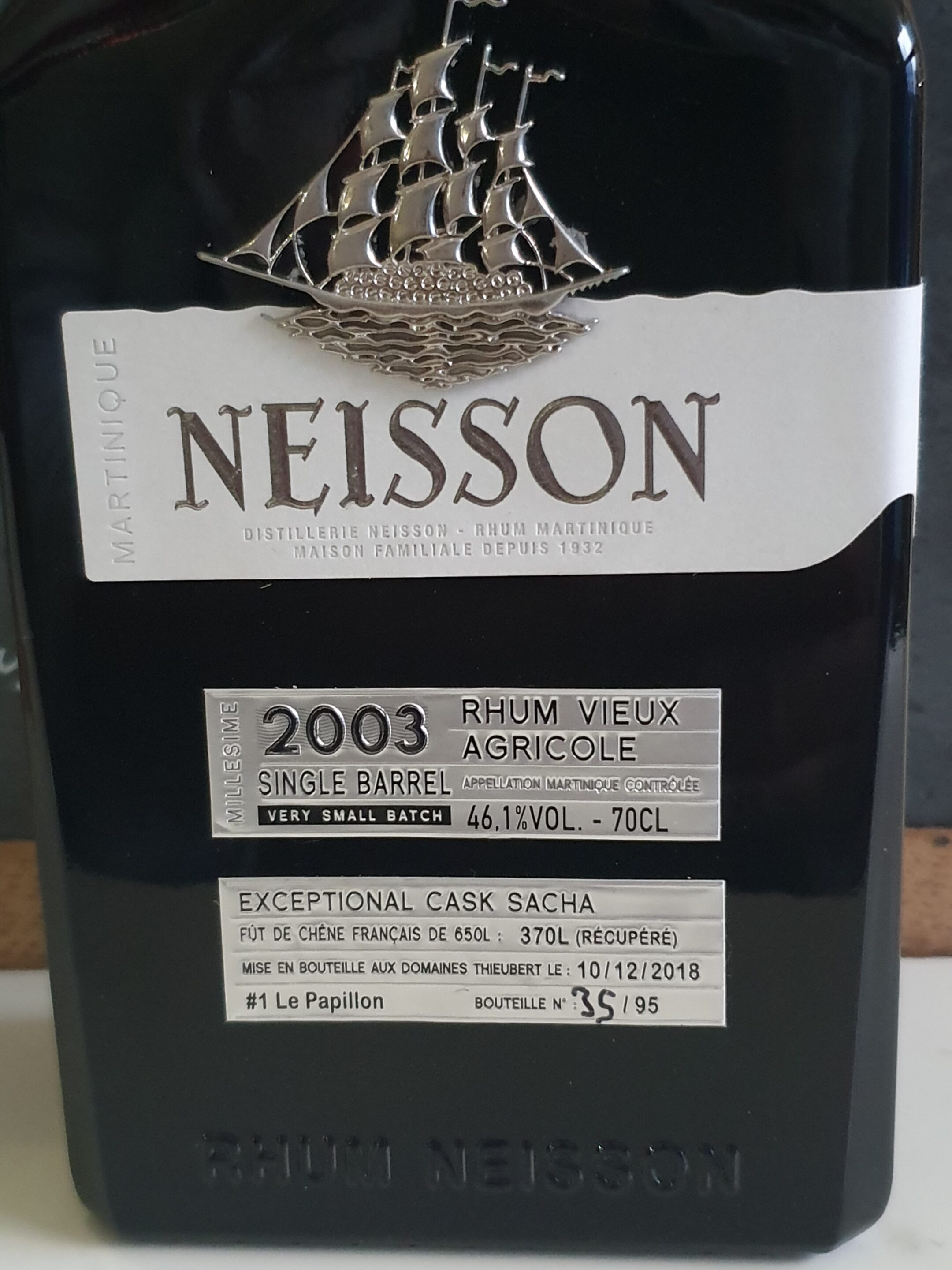 RHUM VIEUX NEISSON 70 CL 46.1° MILLESIME 2003 CUVEE SACHA PAPILLON – Image 3