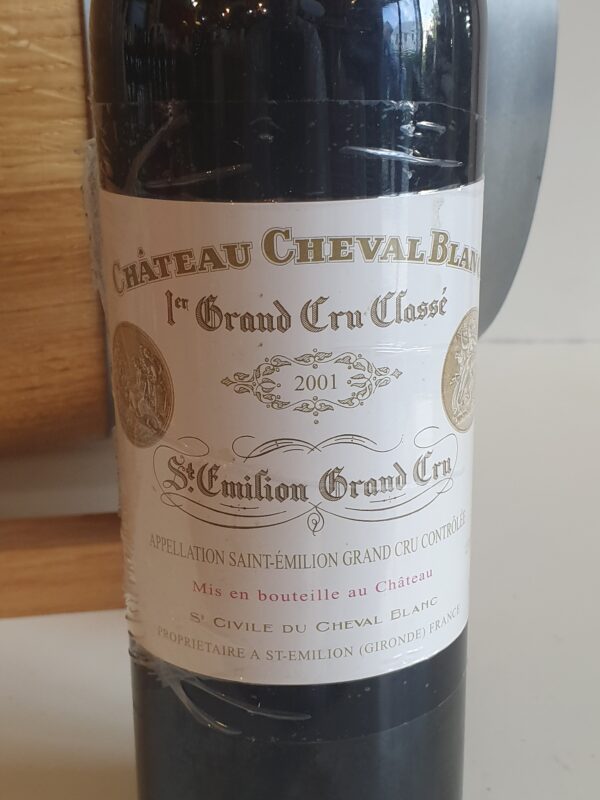 VIN CHATEAU CHEVAL BLANC 75 CL MILLESIME 2001 1ER GRAND CRU CLASSE A – Image 2