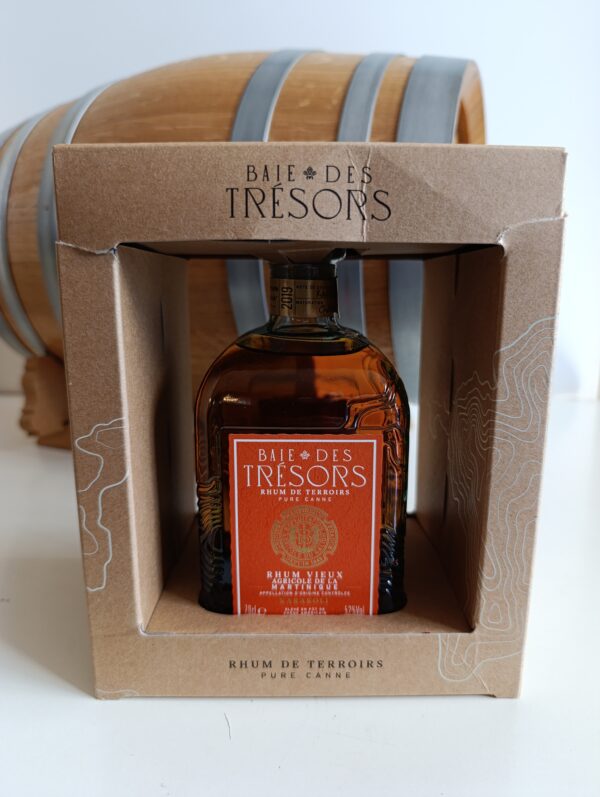 RHUM VIEUX BAIE DES TRESORS 70 CL 52° CUVEE KARACOLI MILLESIME 2020 – Image 3