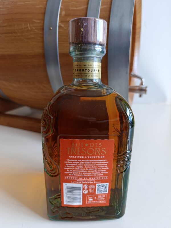 RHUM VIEUX BAIE DES TRESORS 70 CL 52° CUVEE KARACOLI MILLESIME 2020 – Image 2