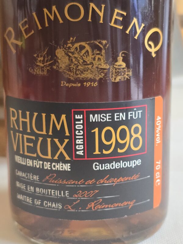 RHUM VIEUX AGRICOLE REIMONENQ 70° 40° MILLESIME 1998 – Image 3