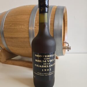 RHUM VIEUX MONTEBELLO 70 CL 45° MILLESIME  1982