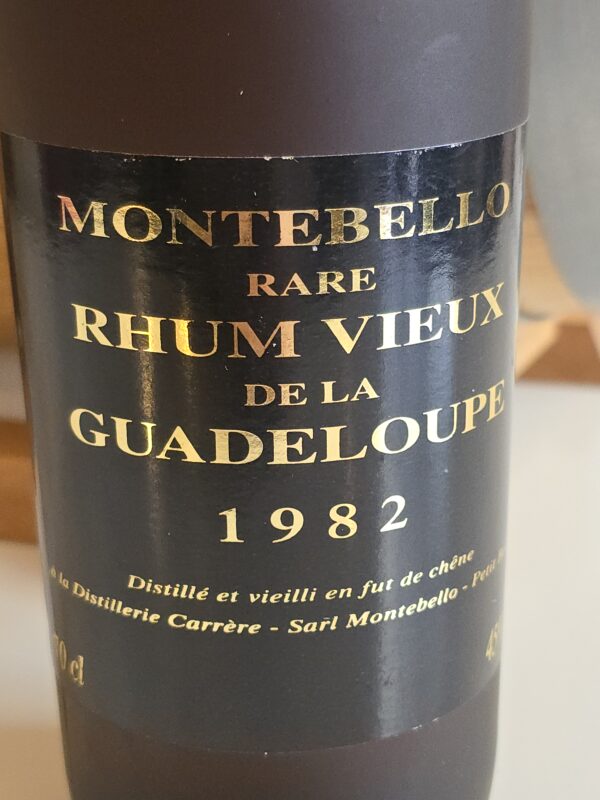 RHUM VIEUX MONTEBELLO 70 CL 45° MILLESIME  1982 – Image 2