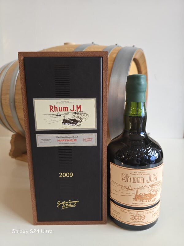 RHUM VIEUX JM 70 CL 43.6° MILLESIME 2009  15 ANS ETIQUETTE CUIR