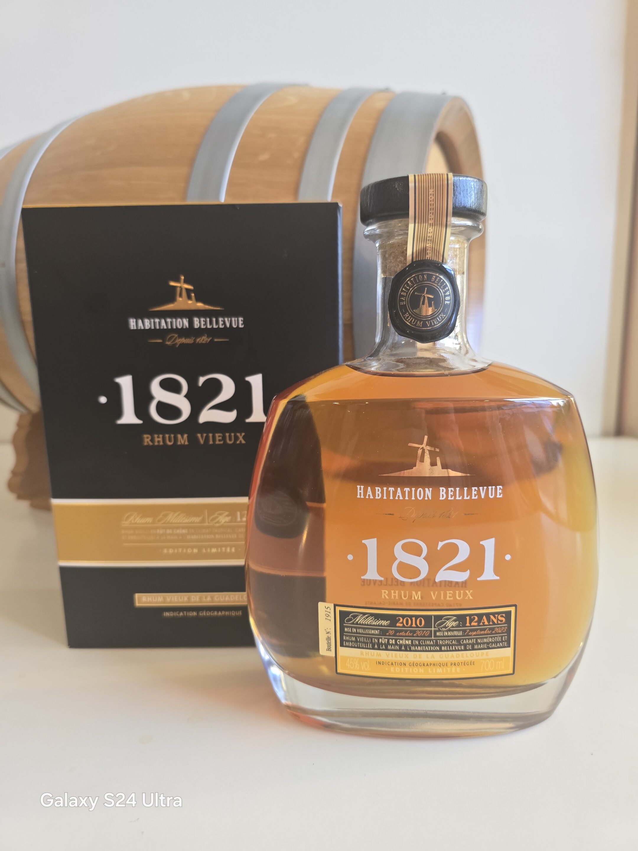 RHUM VIEUX BELLEVUE 1821 70 CL 45 ° 12 ANS MILLESIME 2010