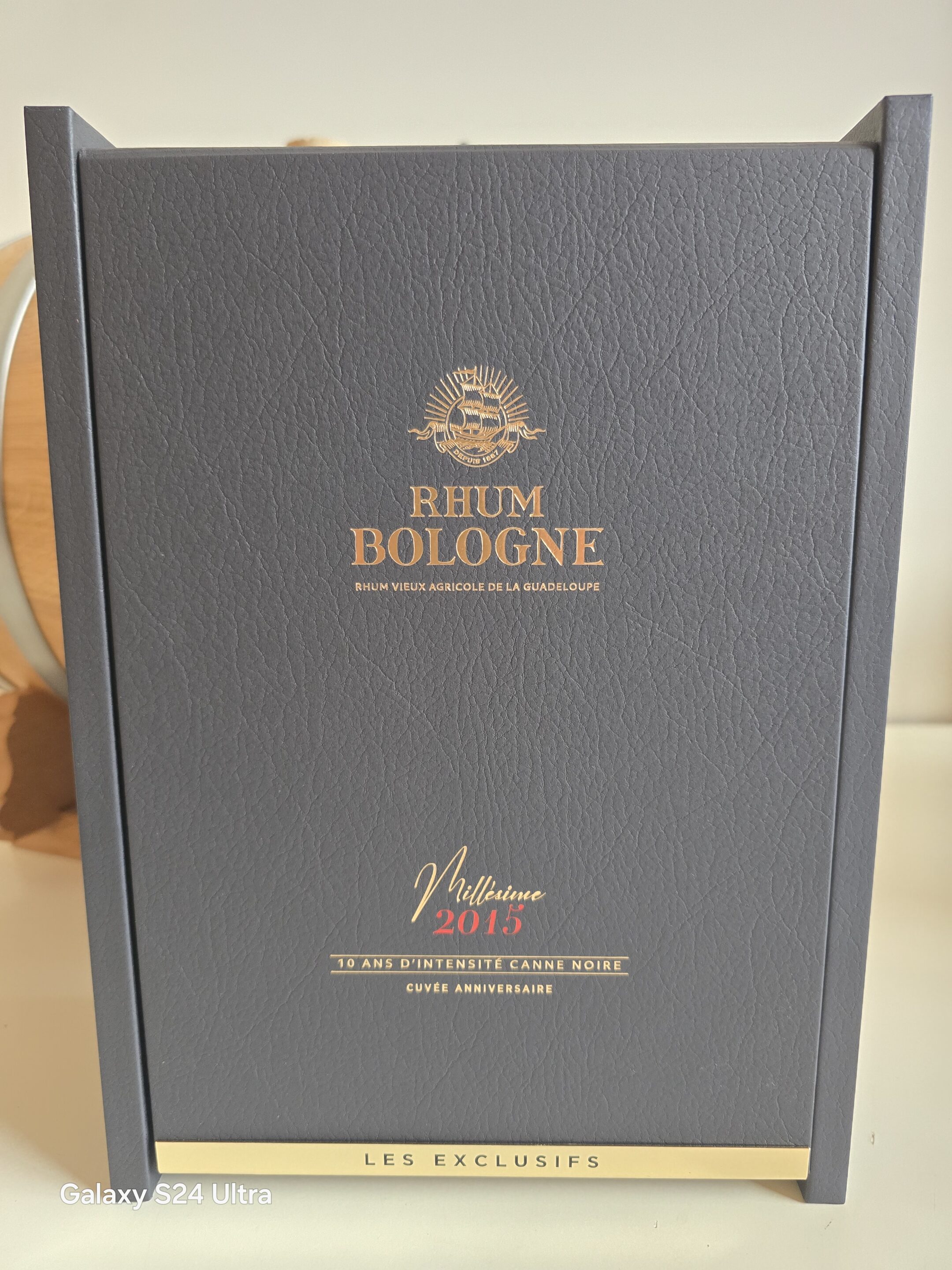 RHUM VIEUX BOLOGNE 70 CL 61.3 ° MILLESIME 2015 LES EXCLUSIFS – Image 2