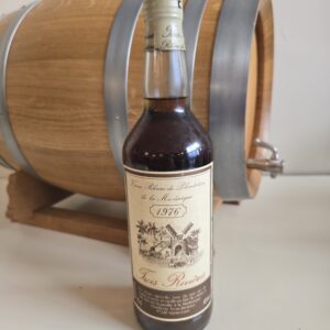 RHUM VIEUX TROIS RIVIERE 70 CL 45° MILLESIME 1976 LABEL ROUGE